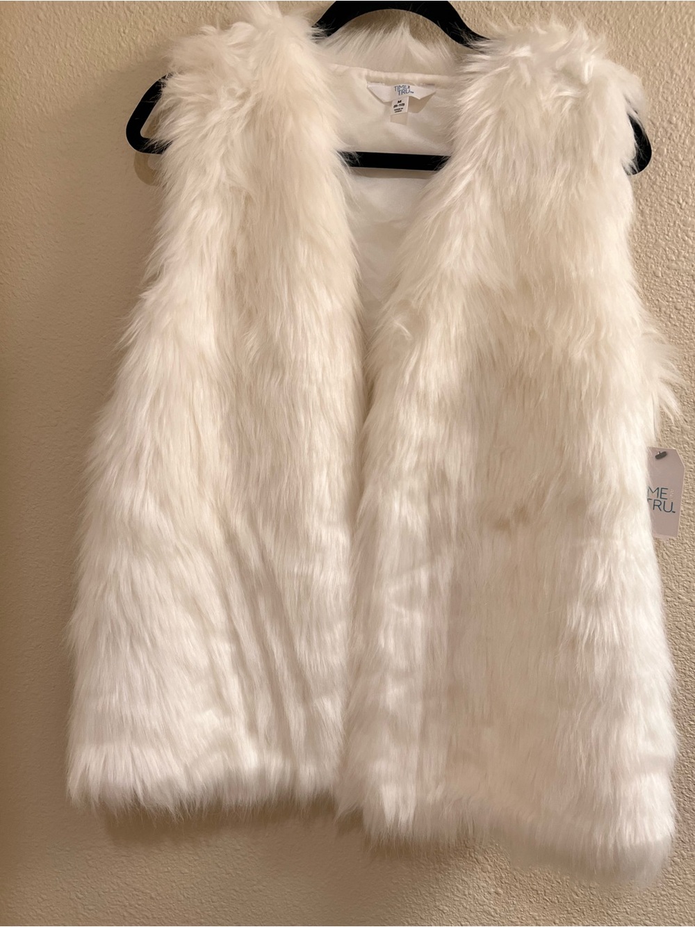Time and Tru Girls' Cream Faux Fur Vest